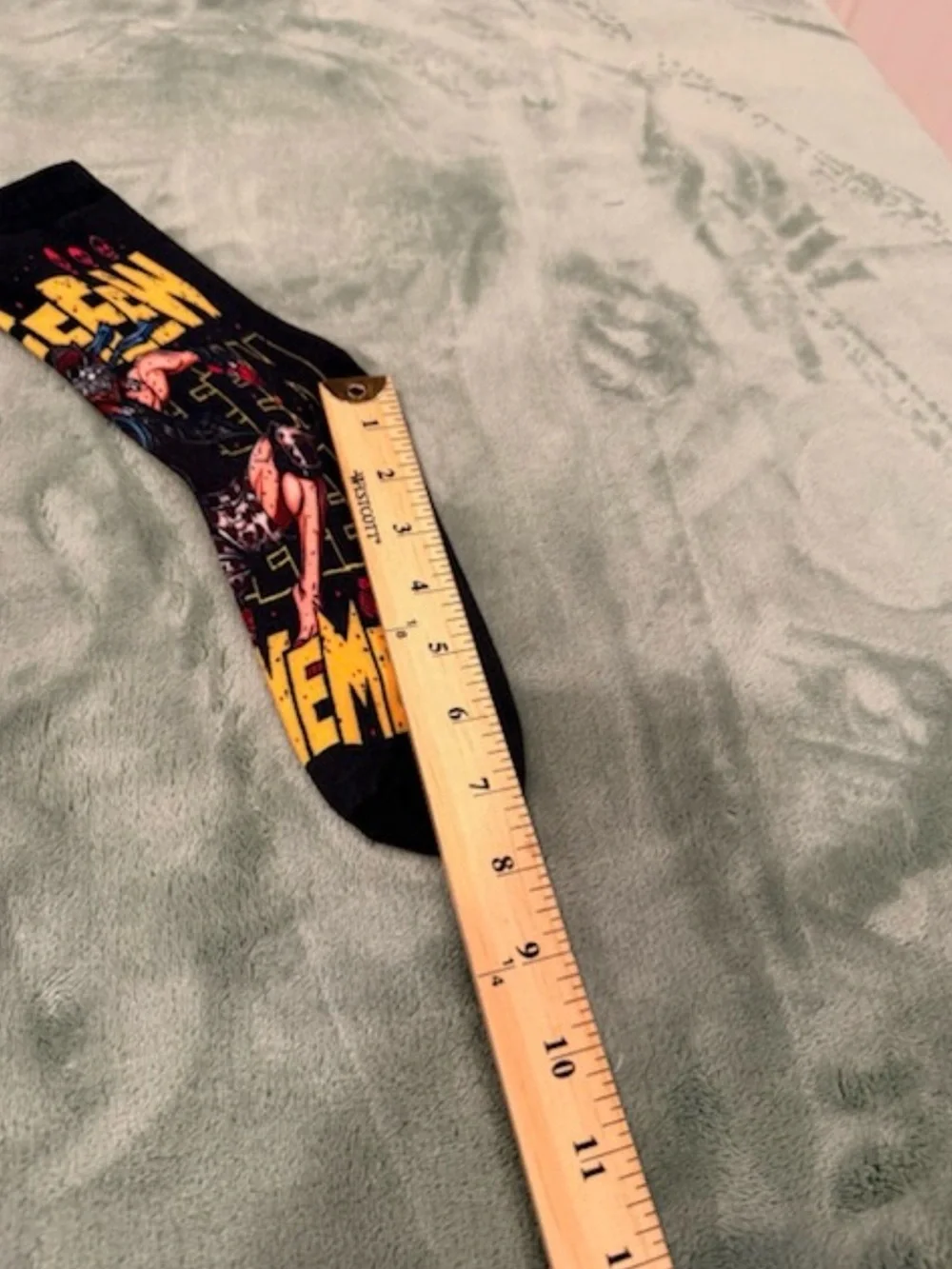 Dungeon Crawler Carl Inspired Crew Socks Black Graphic Novelty Adult New